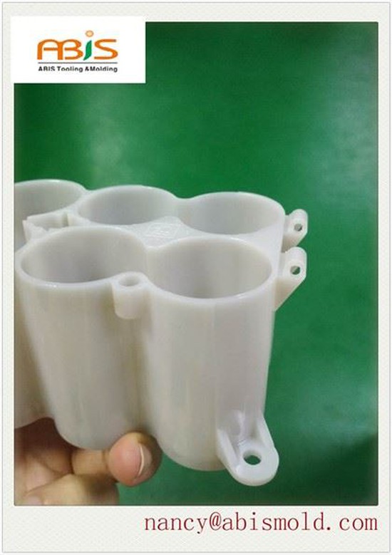 Plastic battery holder plastic injection mold and molding Plastic battery holder plastic injection mold and molding